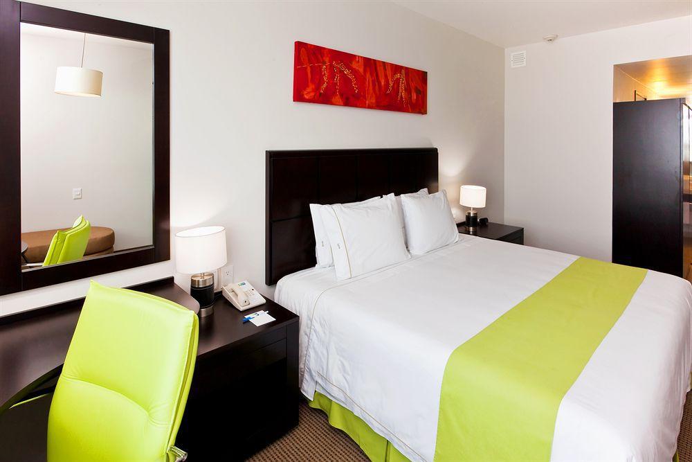 Holiday Inn Express Guadalajara Iteso By Ihg Zapopan Szoba fotó