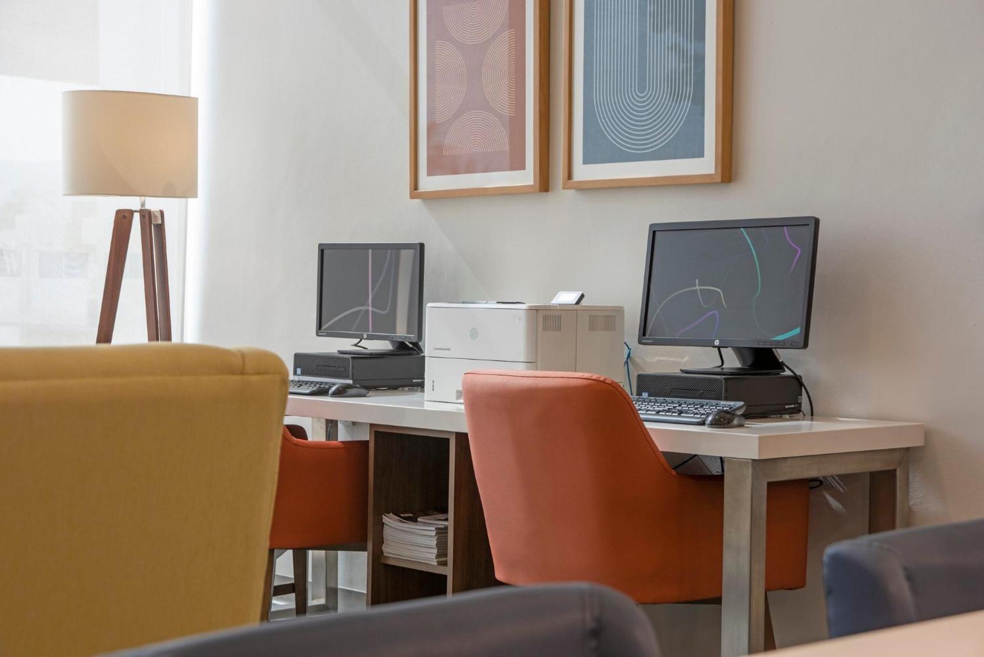 Holiday Inn Express Guadalajara Iteso By Ihg Zapopan Kültér fotó
