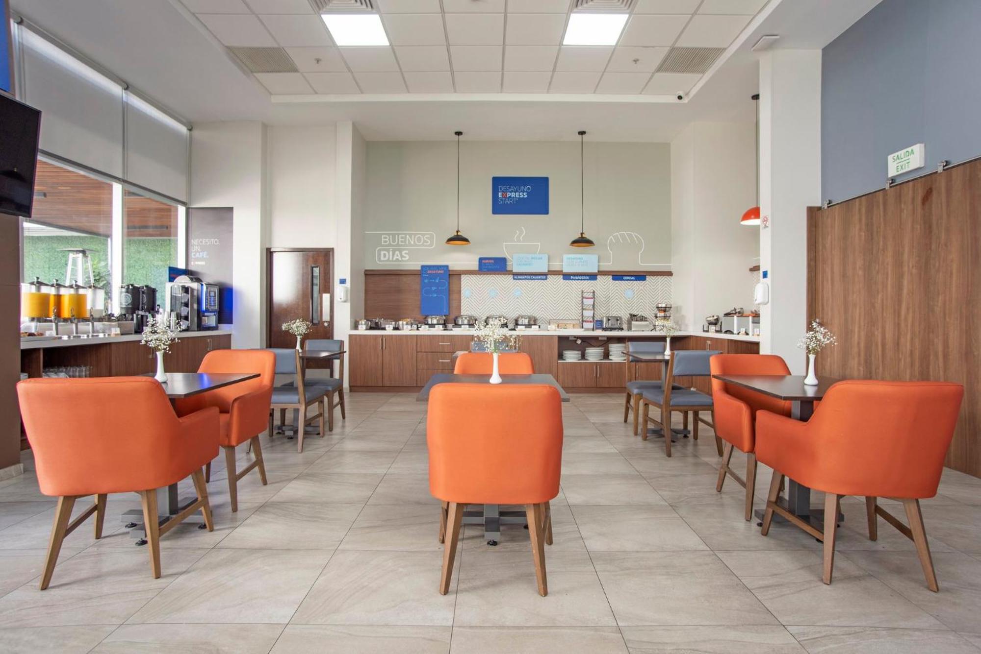 Holiday Inn Express Guadalajara Iteso By Ihg Zapopan Kültér fotó