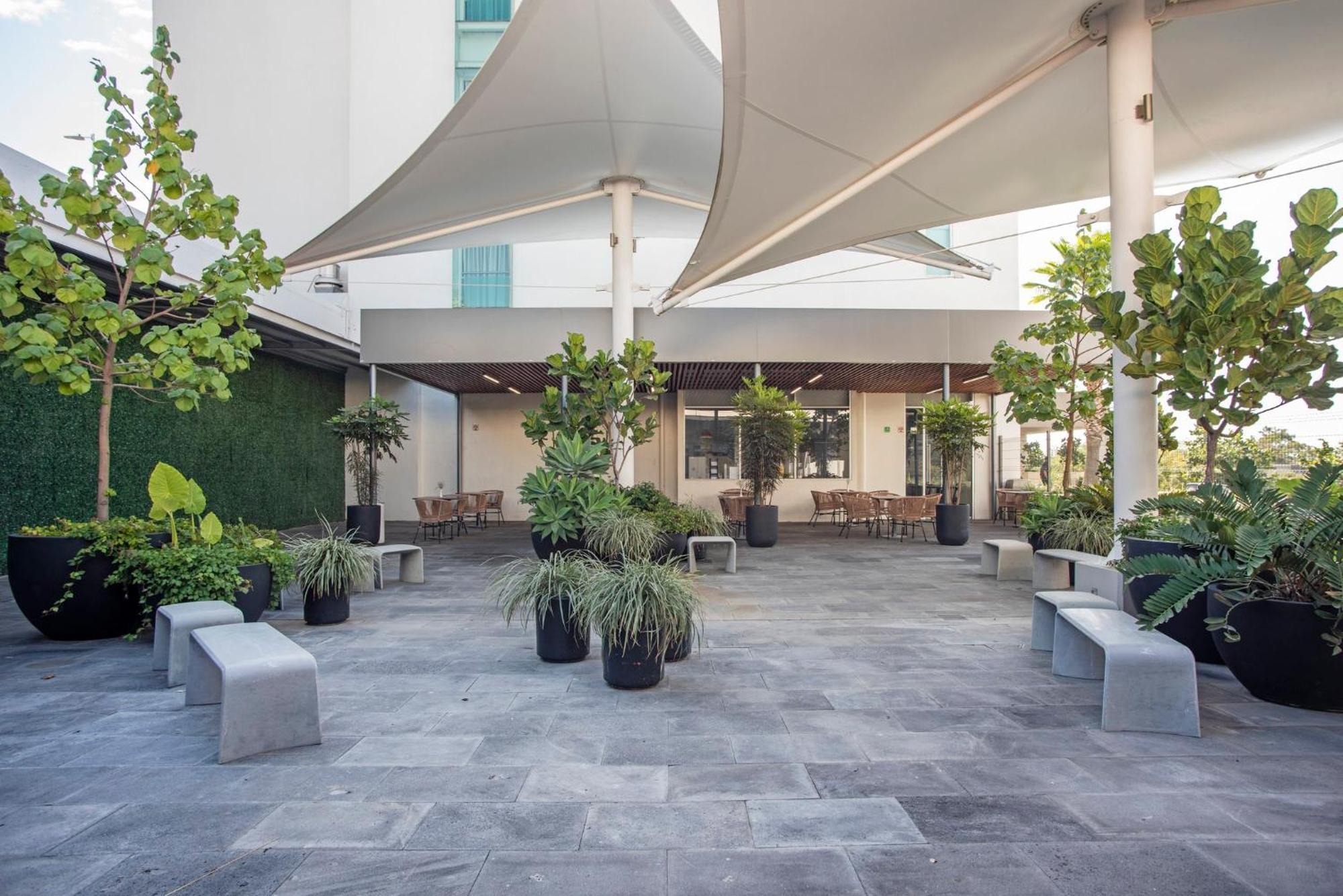 Holiday Inn Express Guadalajara Iteso By Ihg Zapopan Kültér fotó